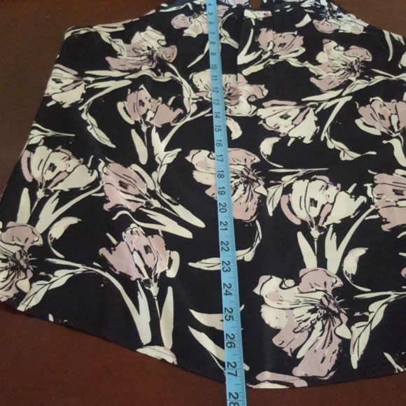 Banana Republic Factory Floral Halter Top, Medium - Picture 9 of 10